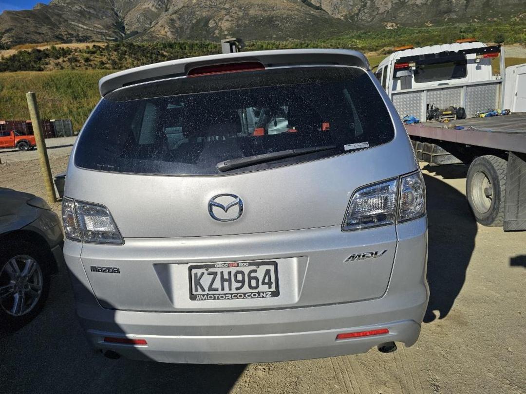 Photo '3' of Mazda MPV