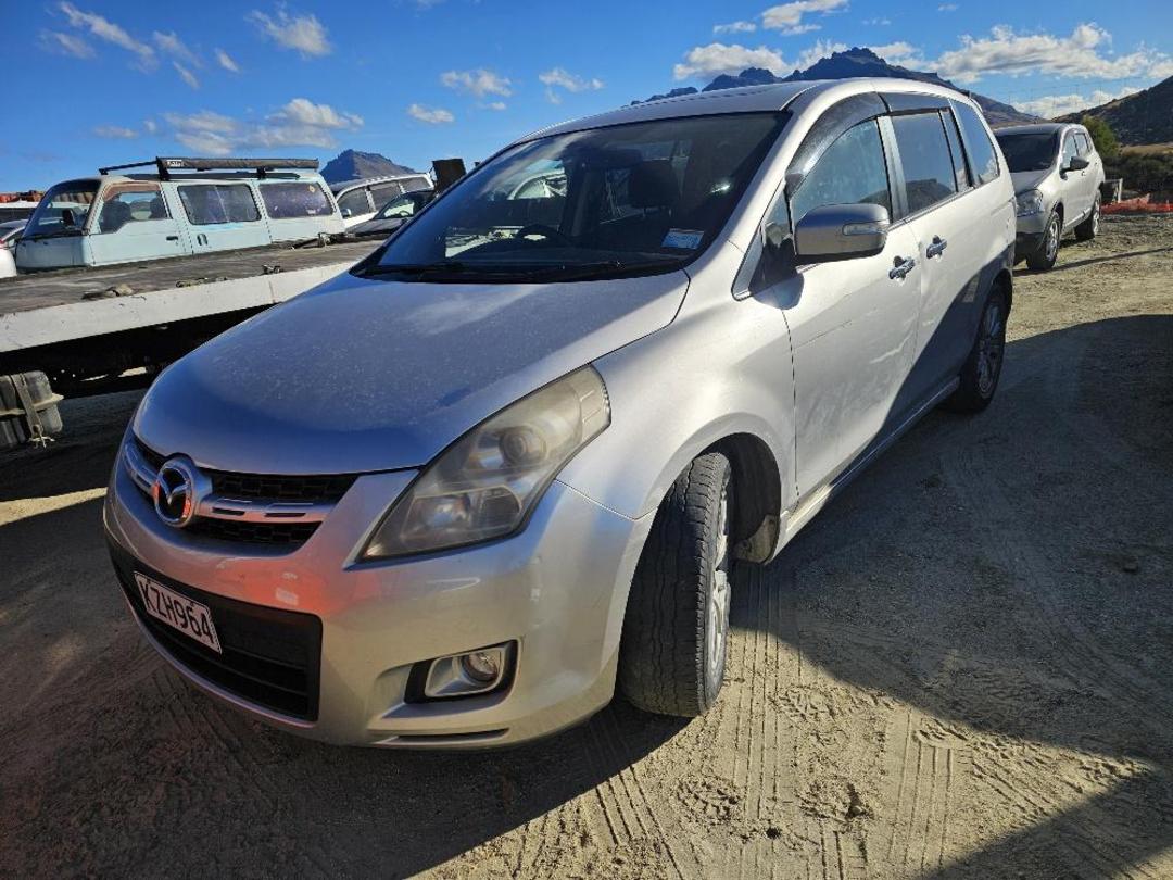 Photo '8' of Mazda MPV