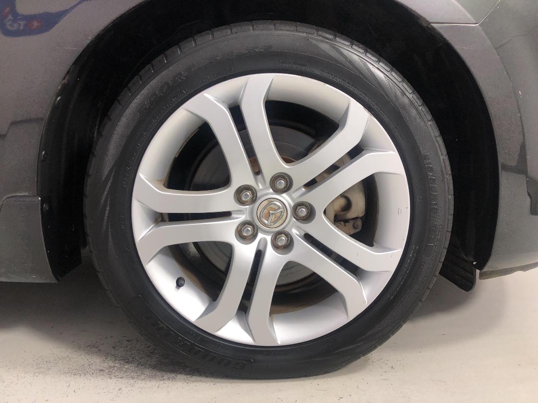 Photo '9' of Mazda MPV Photo '9' of Mazda MPV