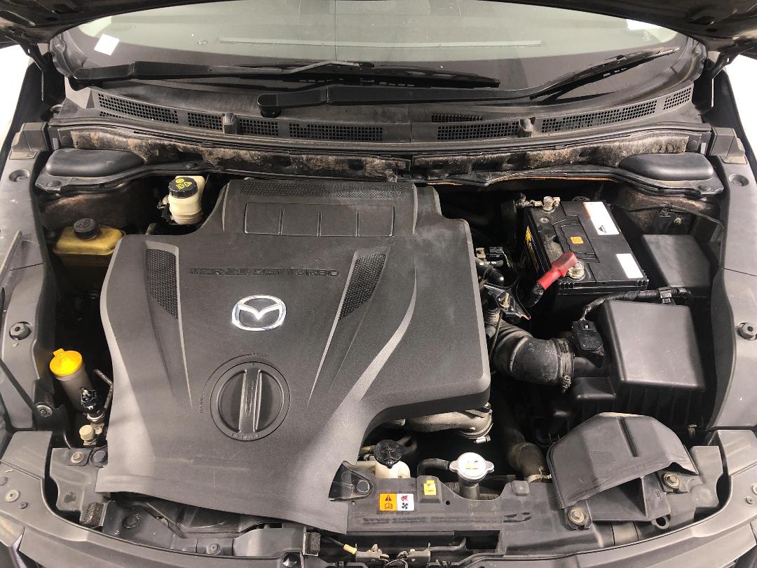 Photo '13' of Mazda MPV Photo '13' of Mazda MPV