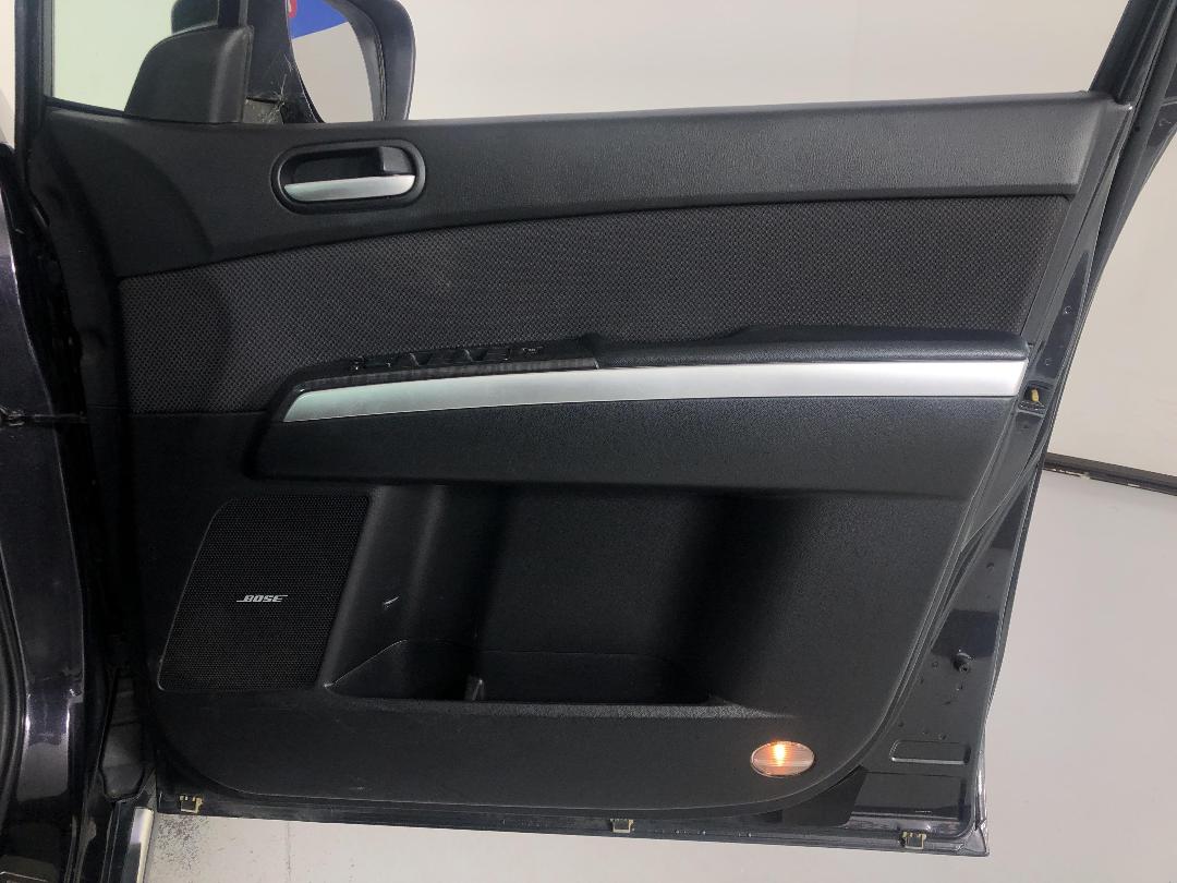 Photo '15' of Mazda MPV Photo '15' of Mazda MPV