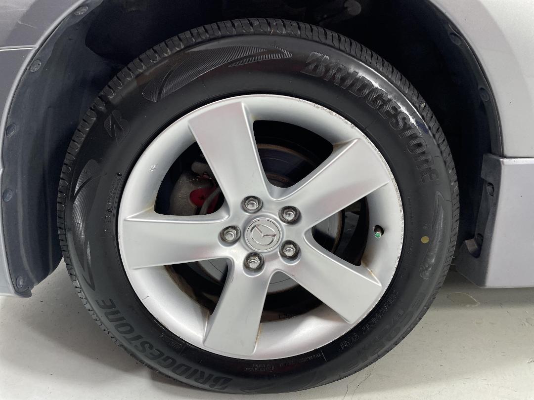 Photo '10' of Mazda MPV Photo '10' of Mazda MPV