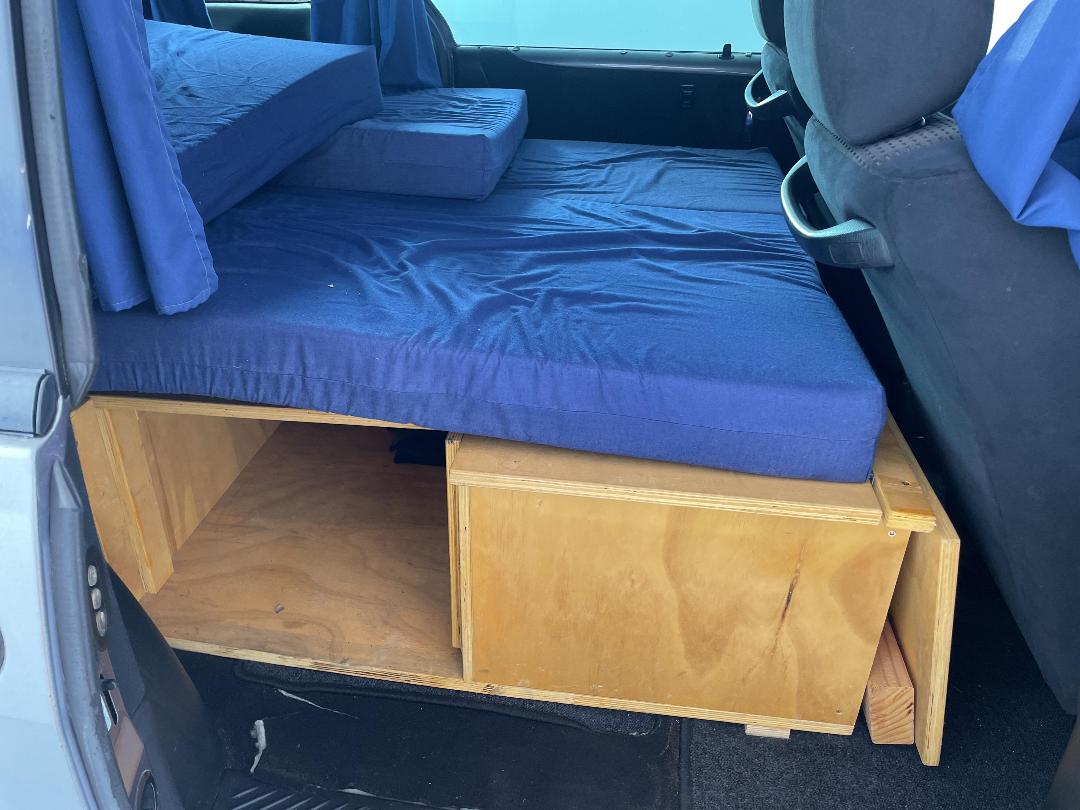 Photo '19' of Mazda MPV Photo '19' of Mazda MPV