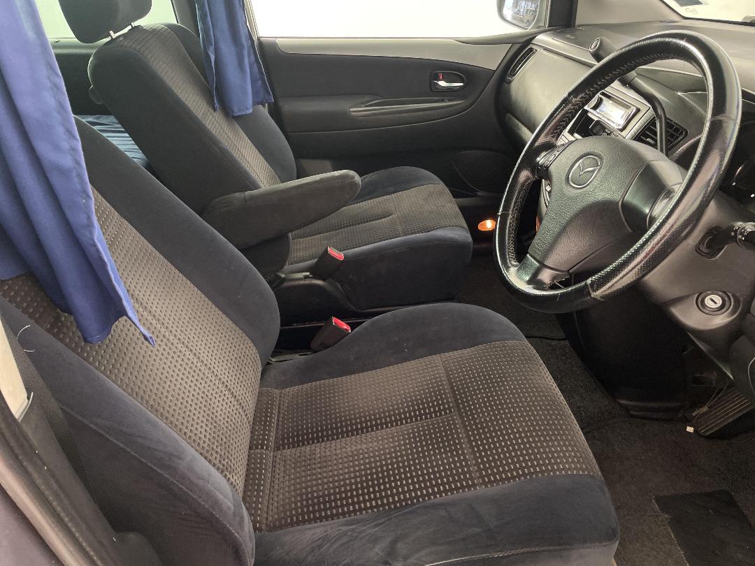 Photo '16' of Mazda MPV Photo '16' of Mazda MPV