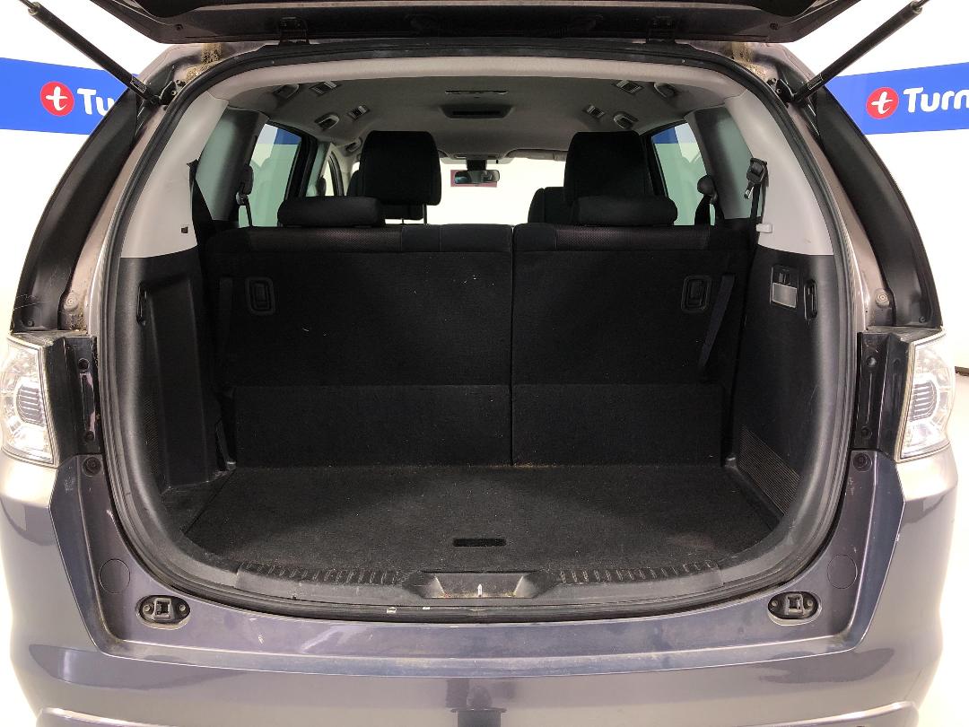 Photo '12' of Mazda MPV