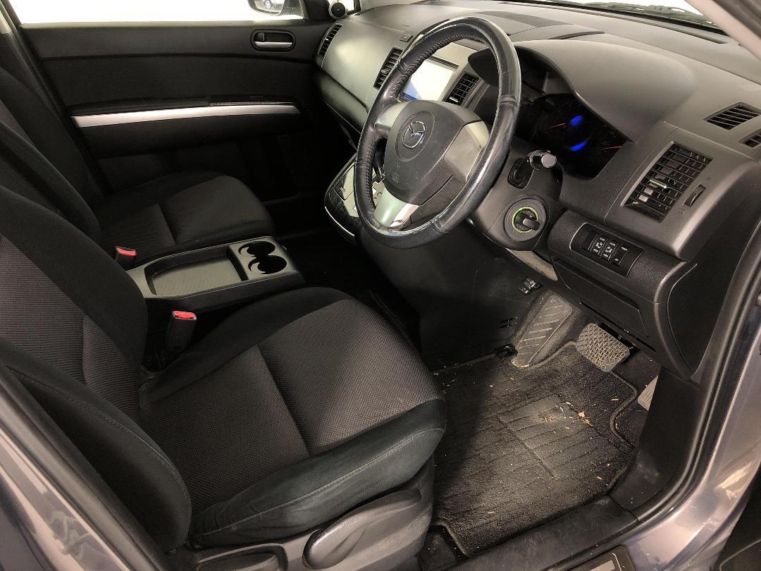 Photo '14' of Mazda MPV