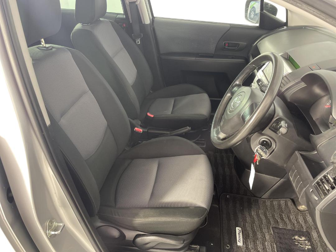 Photo '16' of Mazda Premacy