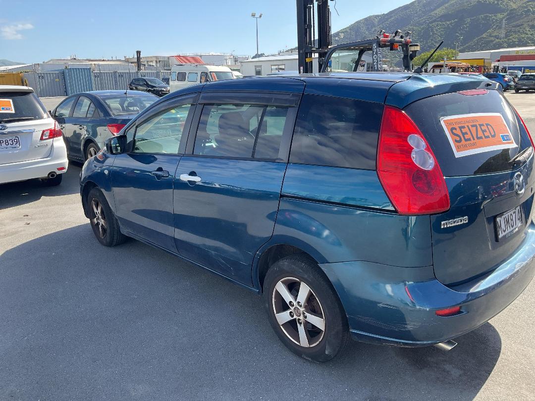 Photo '4' of Mazda Premacy Photo '4' of Mazda Premacy