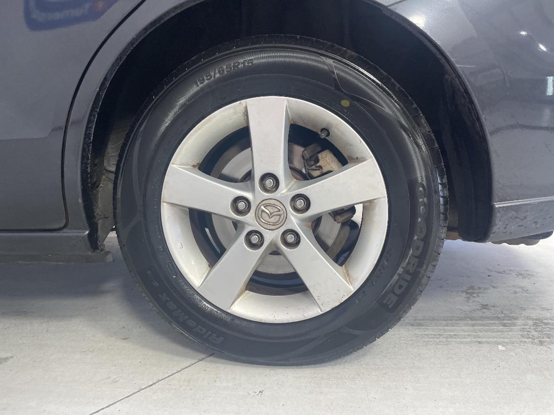 Photo '11' of Mazda Premacy