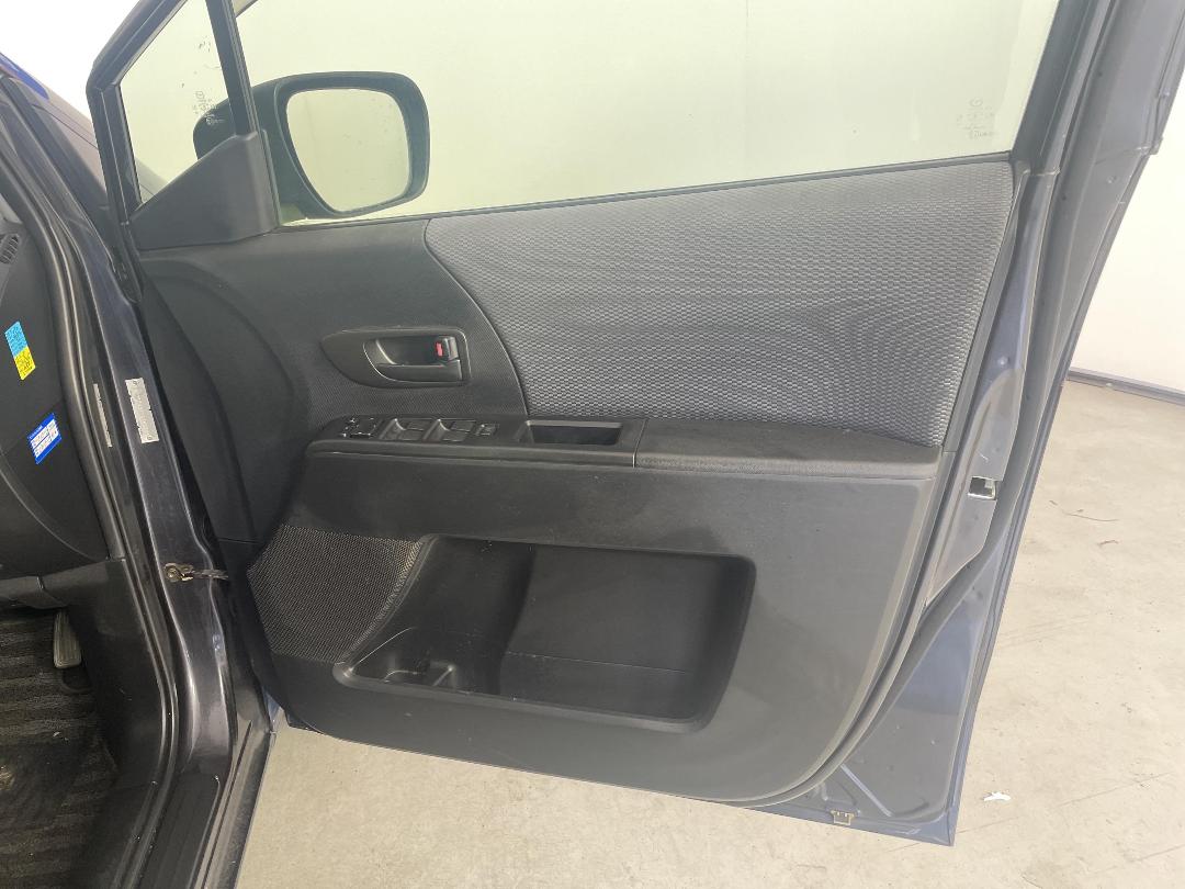 Photo '15' of Mazda Premacy