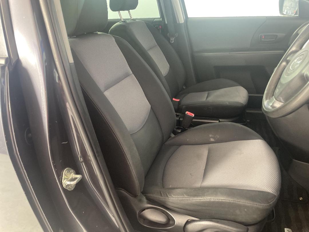 Photo '16' of Mazda Premacy