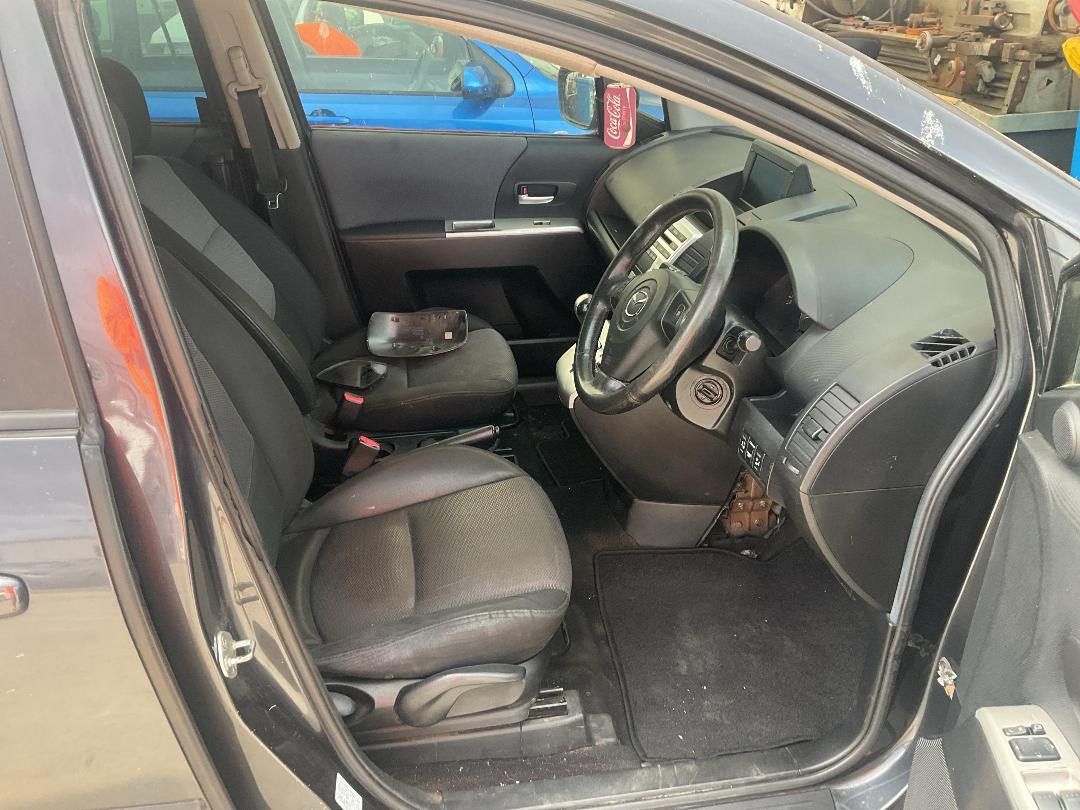 Photo '9' of Mazda Premacy Photo '9' of Mazda Premacy