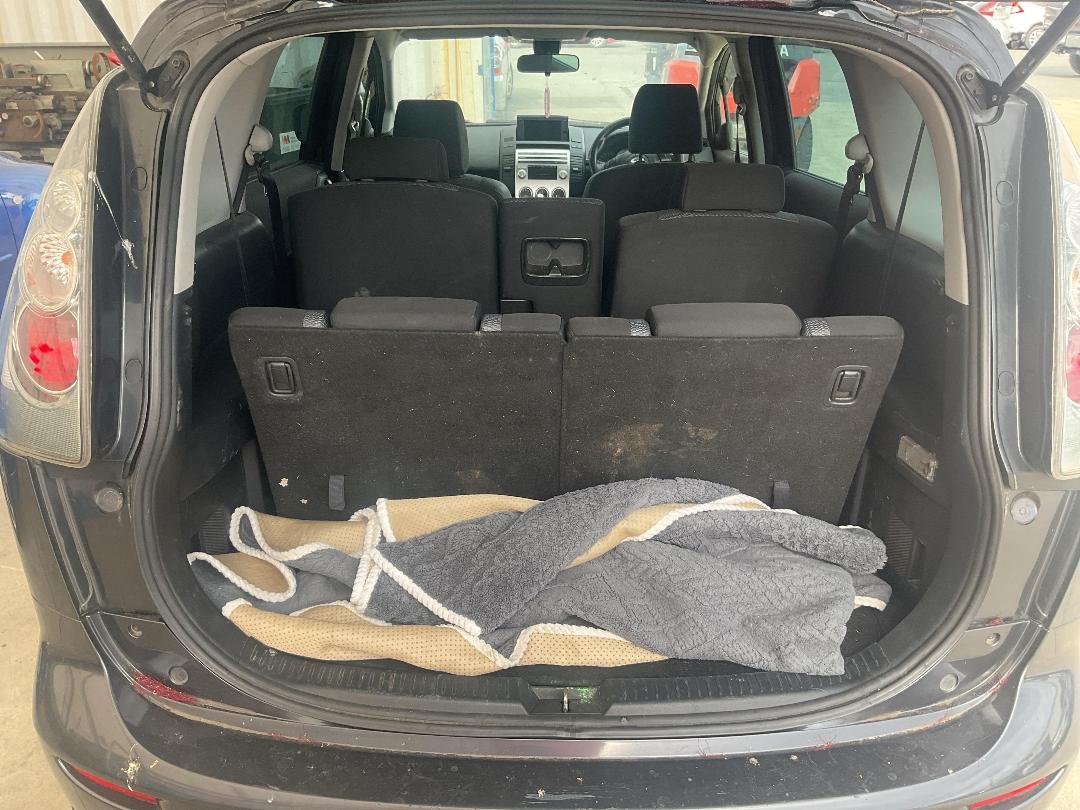 Photo '11' of Mazda Premacy Photo '11' of Mazda Premacy