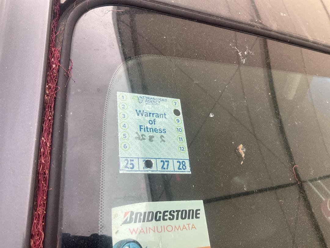 Photo '12' of Mazda Premacy Photo '12' of Mazda Premacy