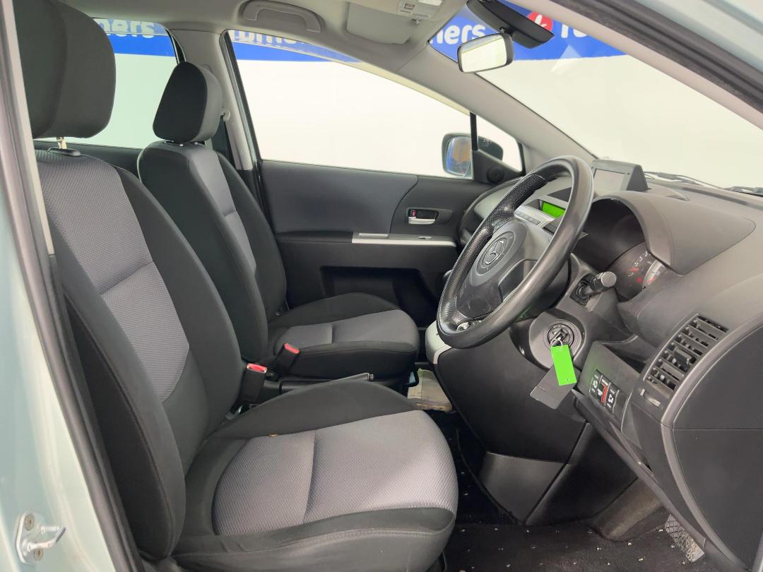 Photo '16' of Mazda Premacy