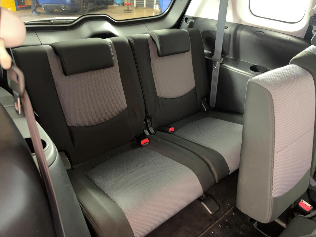 Photo '20' of Mazda Premacy