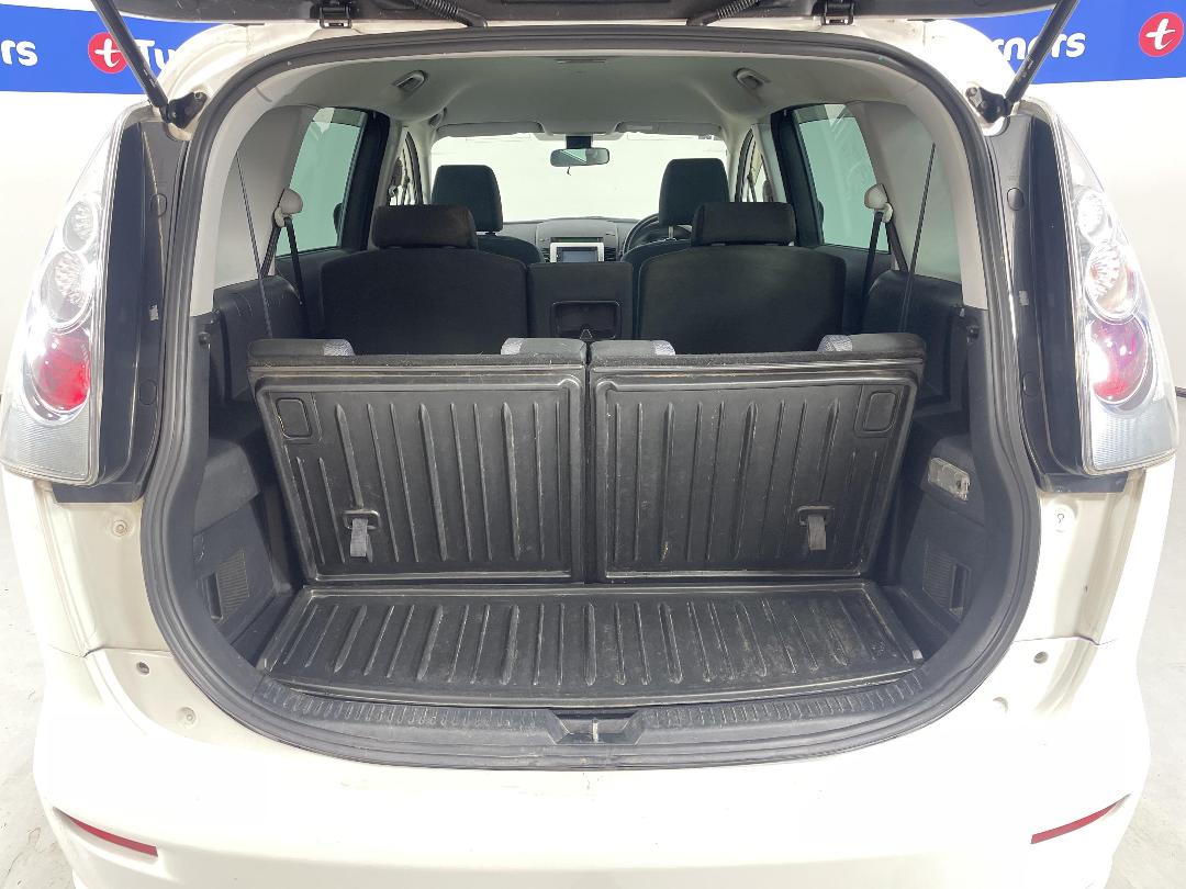 Photo '14' of Mazda Premacy