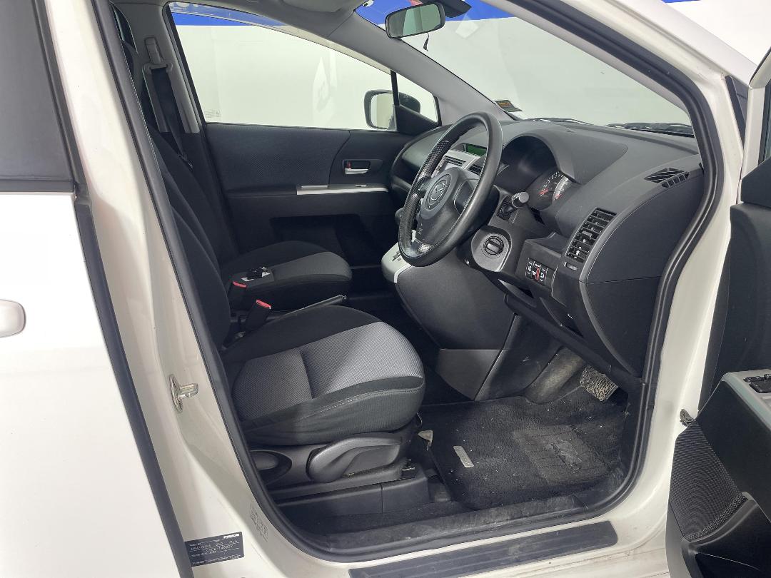 Photo '16' of Mazda Premacy