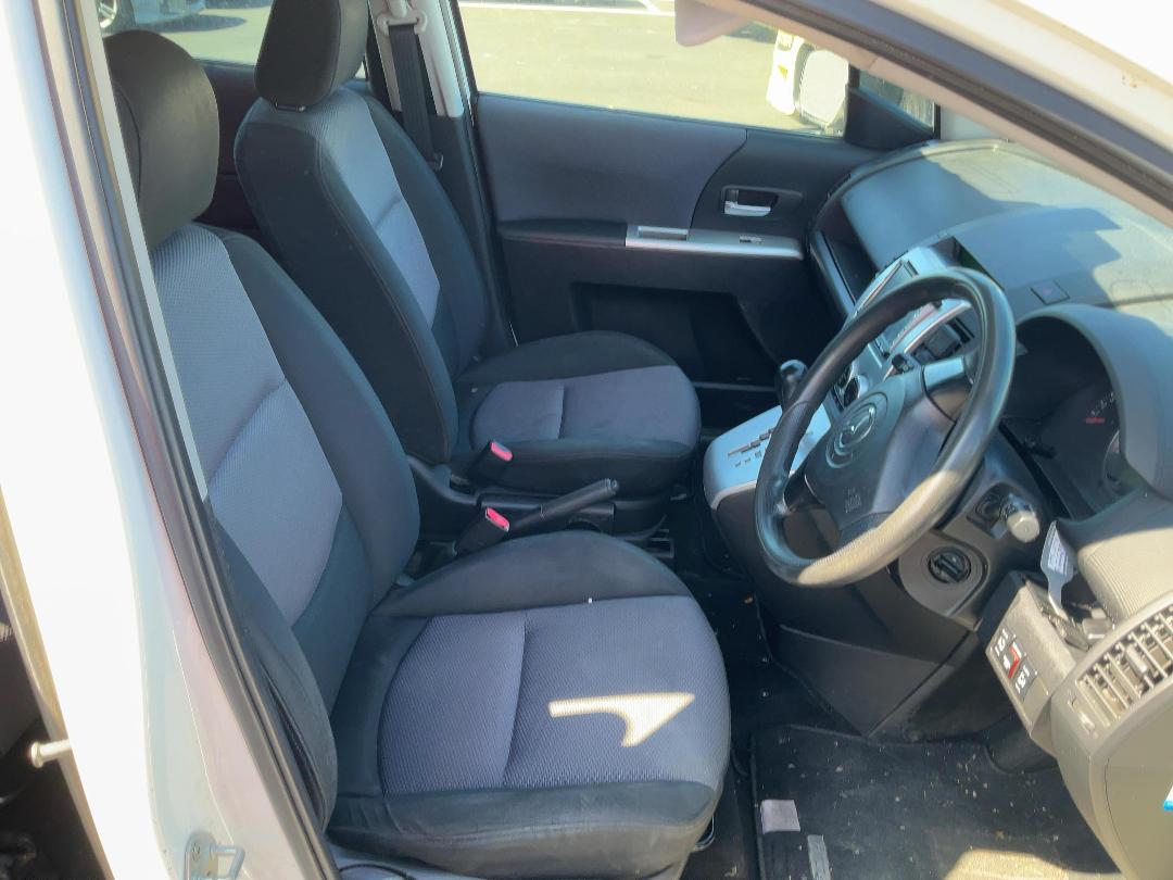 Photo '10' of Mazda Premacy