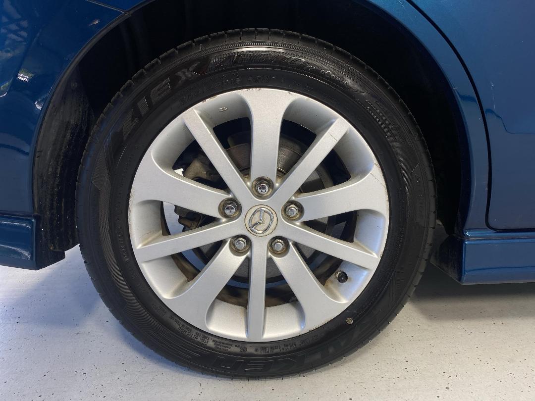 Photo '12' of Mazda Premacy