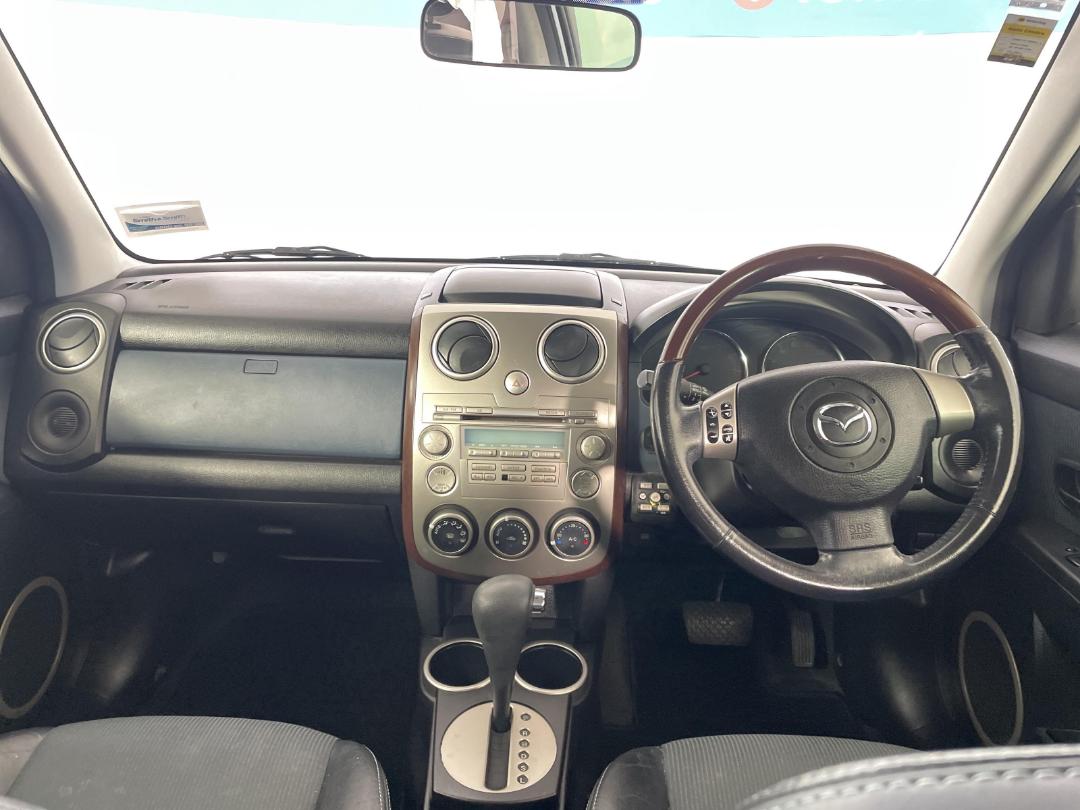 Photo '17' of Mazda Verisa