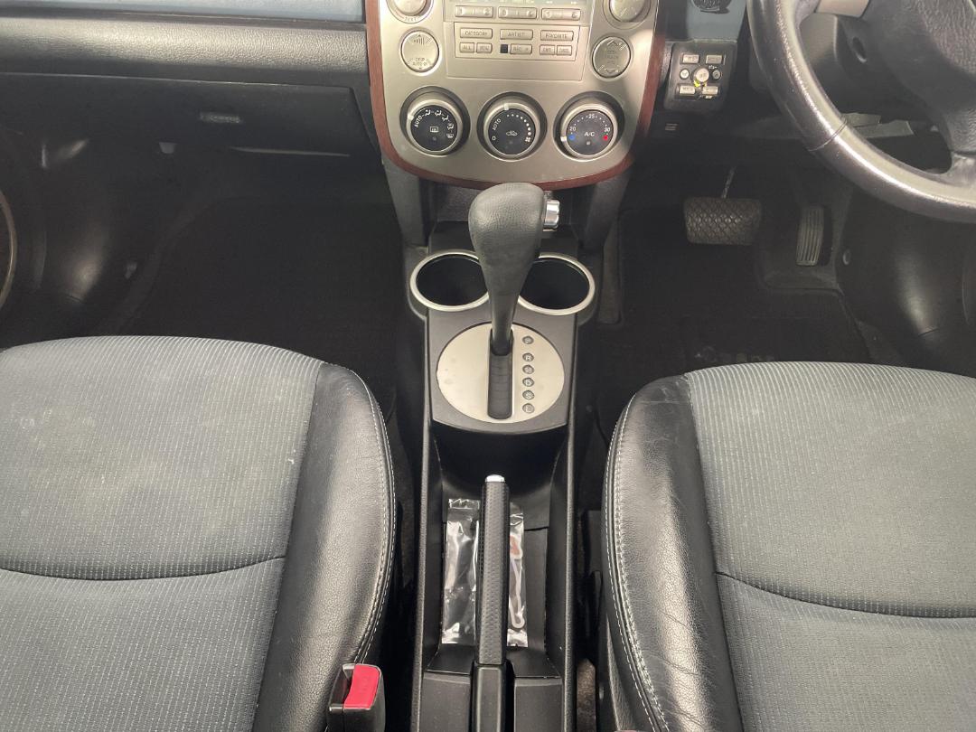 Photo '18' of Mazda Verisa