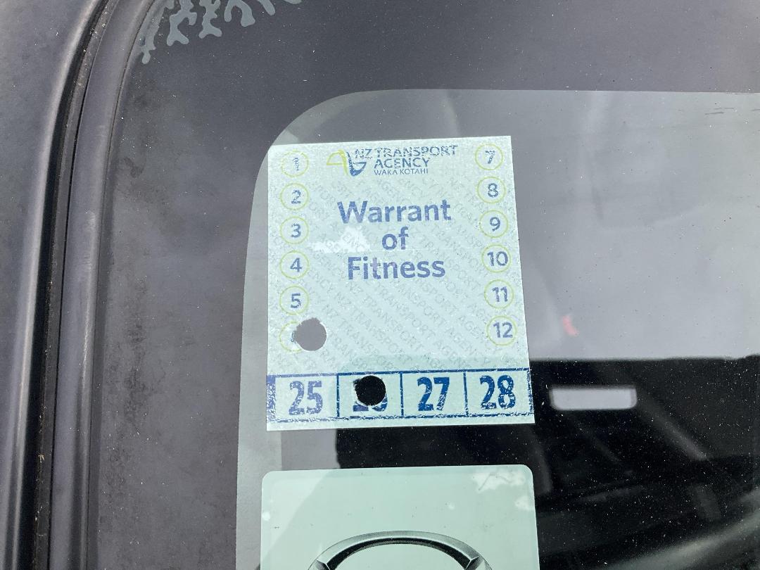 Photo '11' of Mazda Verisa Photo '11' of Mazda Verisa