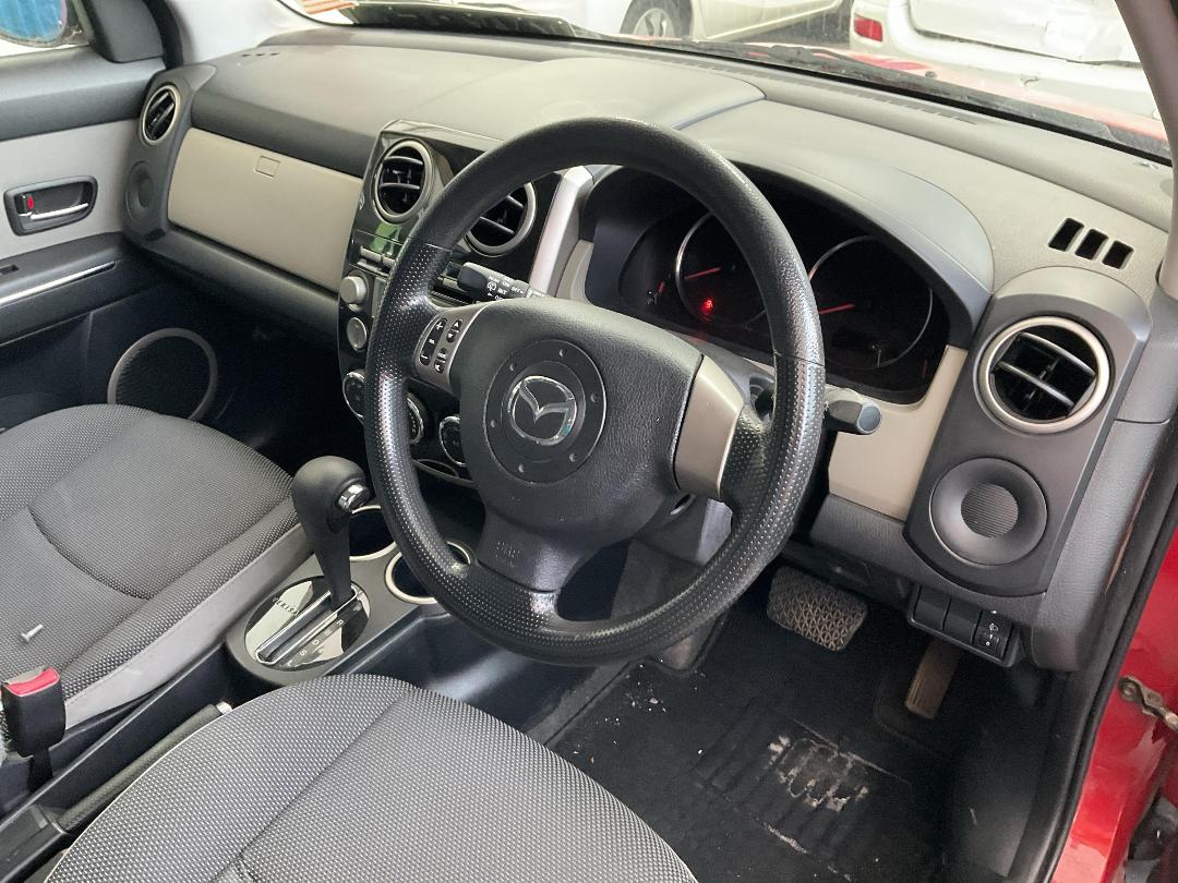 Photo '22' of Mazda Verisa 1500