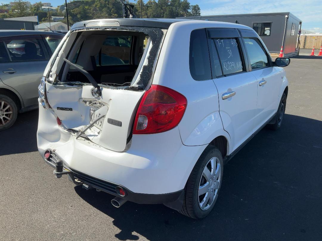 Photo '3' of Mazda Verisa