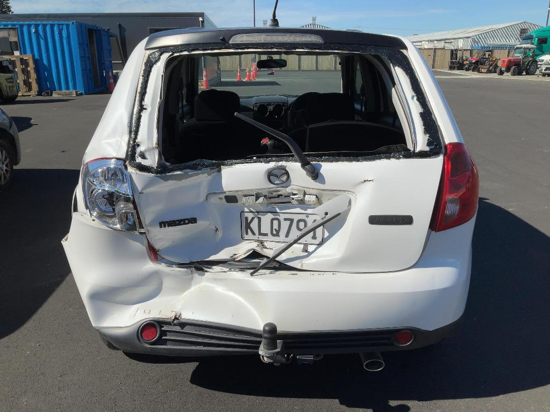 Photo '4' of Mazda Verisa