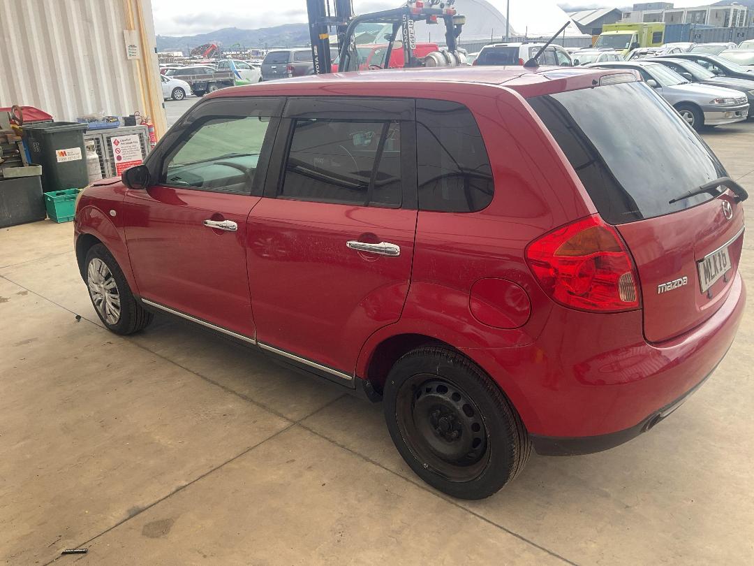 Photo '4' of Mazda Verisa