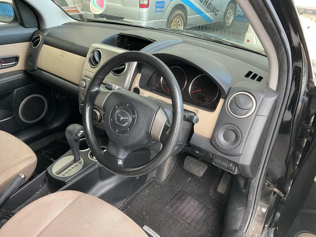 Photo '24' of Mazda Verisa