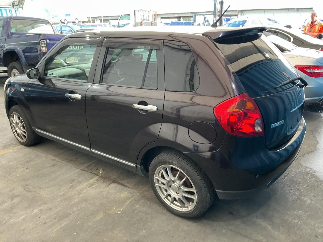 Photo '4' of Mazda Verisa