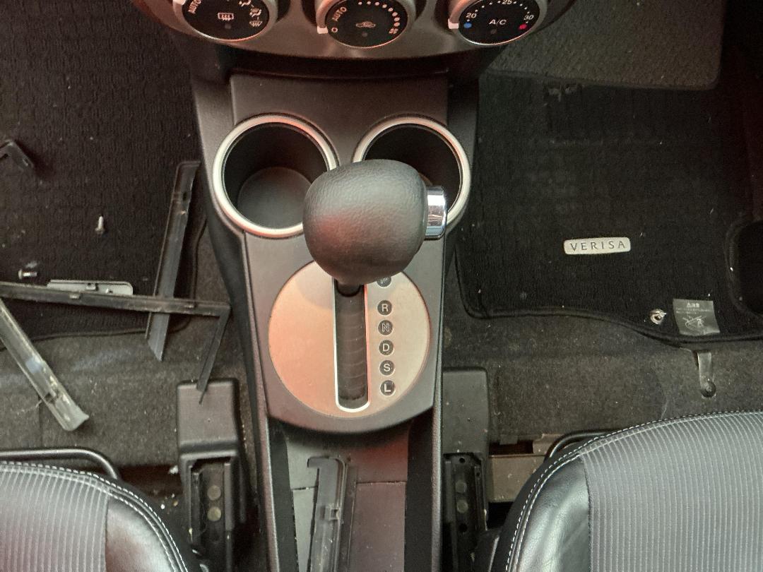 Photo '10' of Mazda Verisa