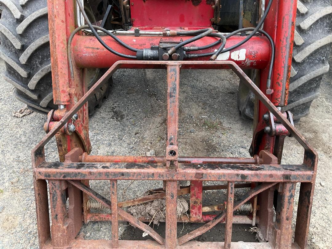 Photo '6' of McCormick CX95 Tractor