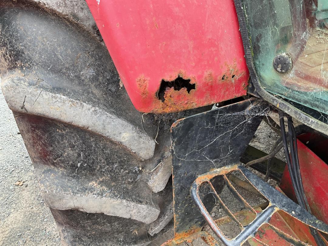 Photo '23' of McCormick CX95 Tractor