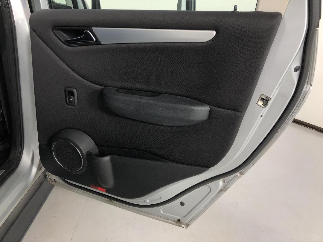 Photo '17' of Mercedes-Benz B-Class B200