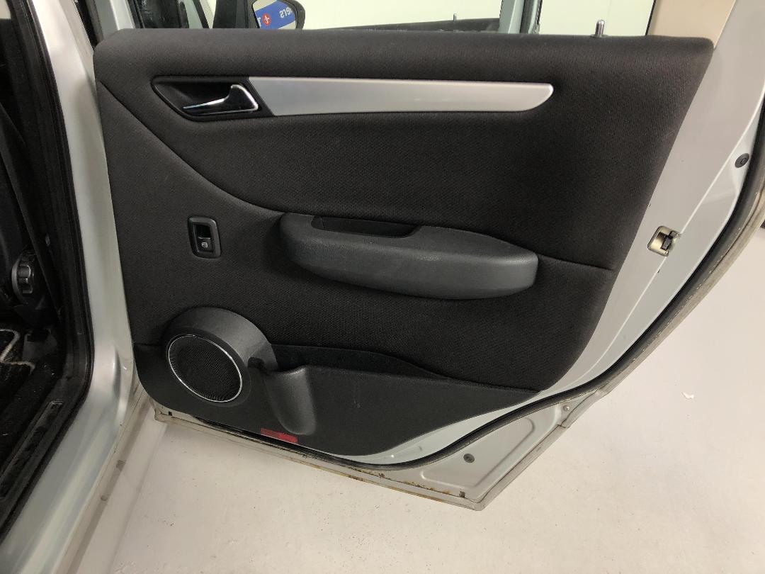 Photo '16' of Mercedes-Benz B170