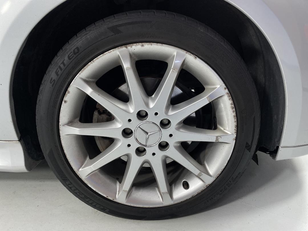 Photo '9' of Mercedes-Benz B200