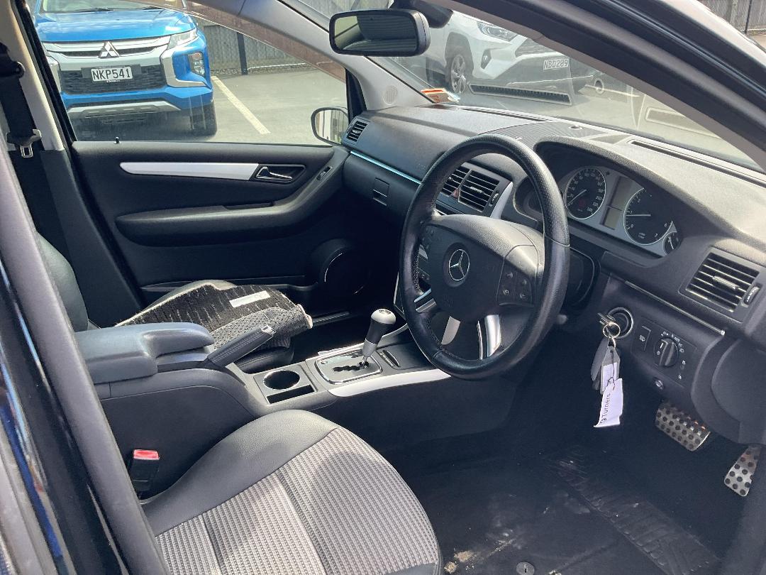 Photo '6' of Mercedes-Benz B200