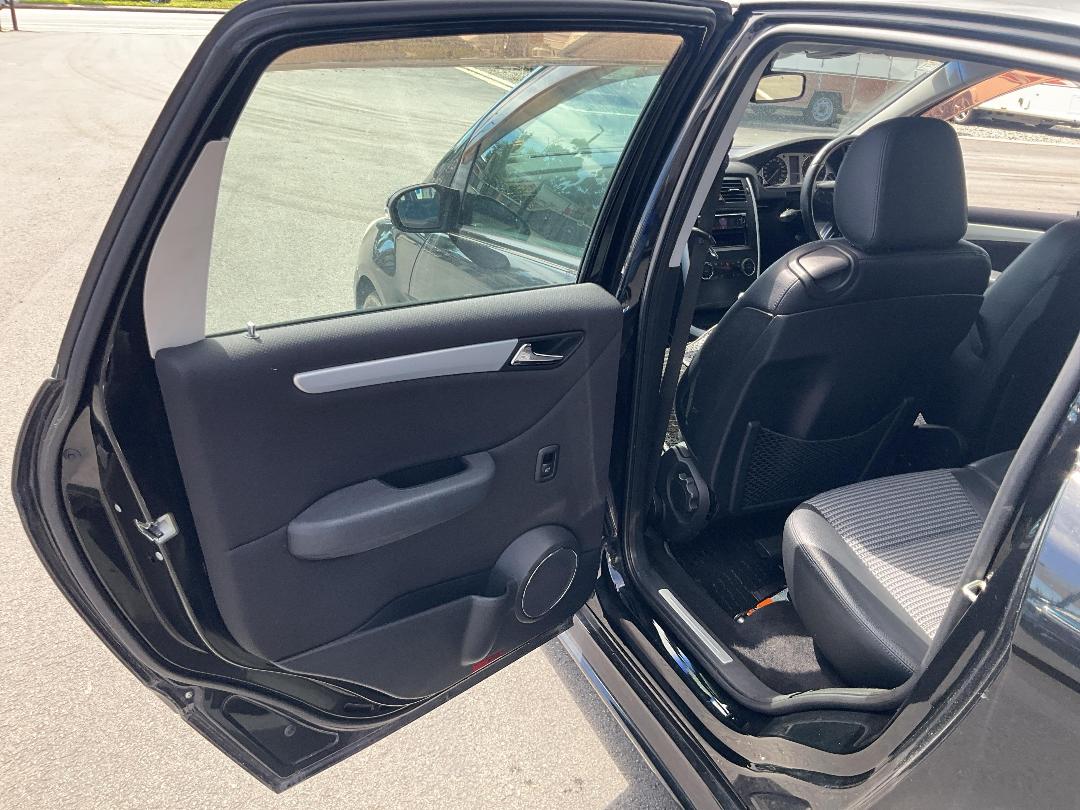 Photo '14' of Mercedes-Benz B200