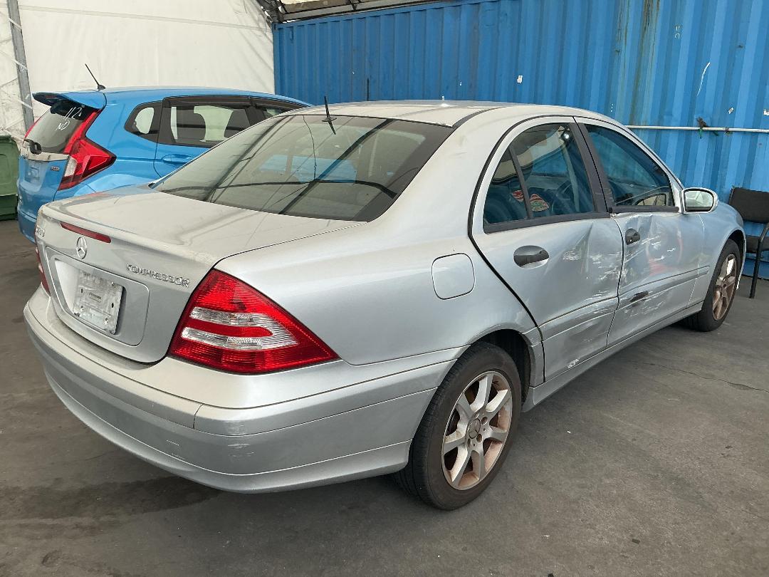 Photo '6' of Mercedes-Benz C180 Photo '6' of Mercedes-Benz C180