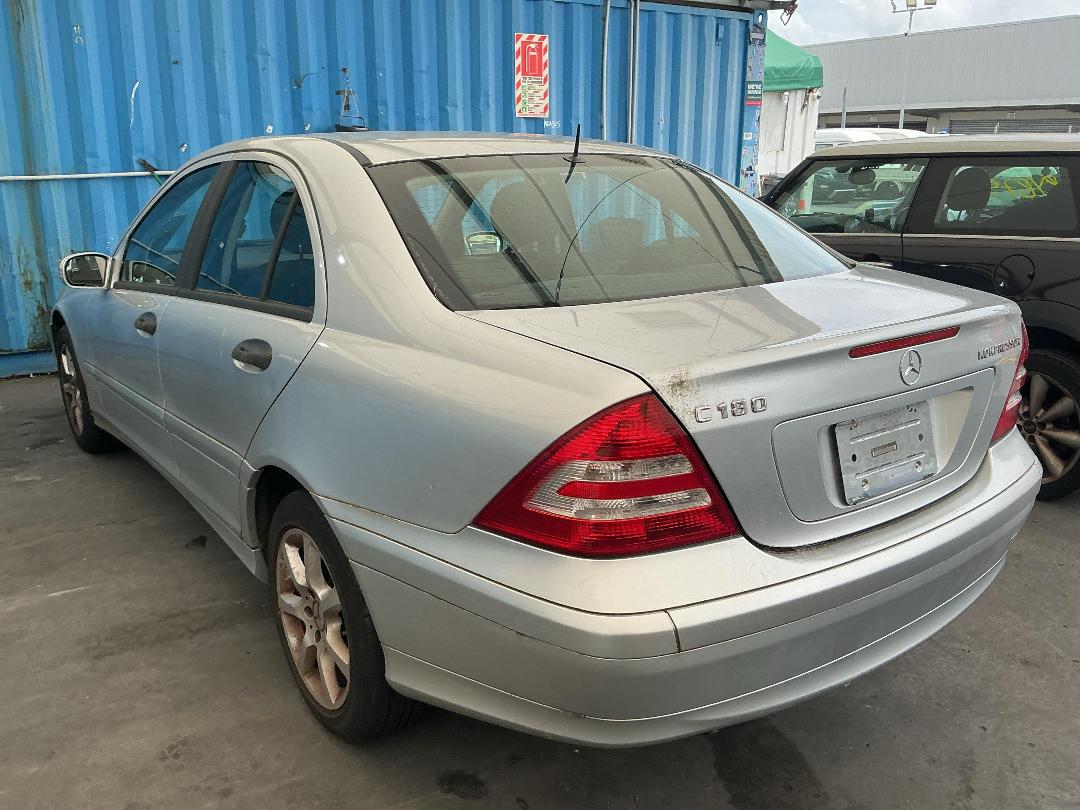 Photo '4' of Mercedes-Benz C180 Photo '4' of Mercedes-Benz C180