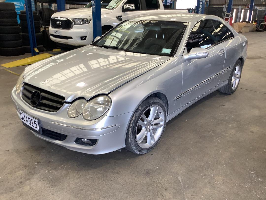 Photo '3' of Mercedes-Benz CLK 200 Kompressor Photo '3' of Mercedes-Benz CLK 200 Kompressor