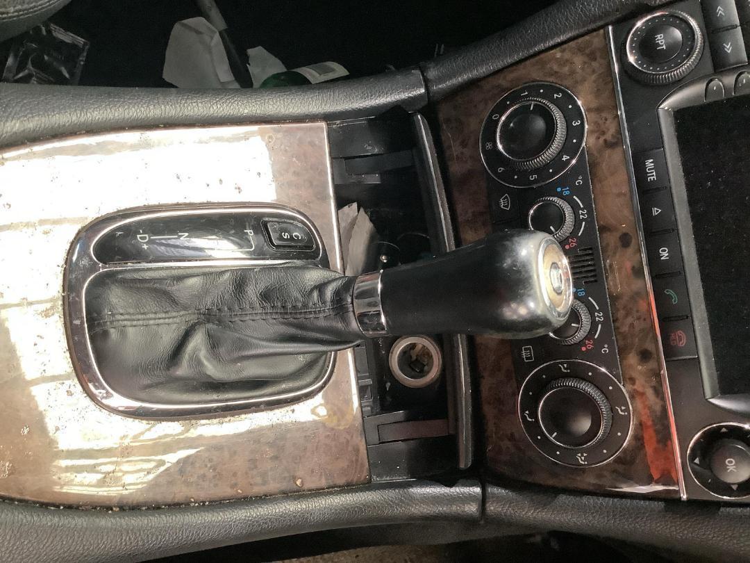 Photo '8' of Mercedes-Benz CLK 200 Kompressor Photo '8' of Mercedes-Benz CLK 200 Kompressor