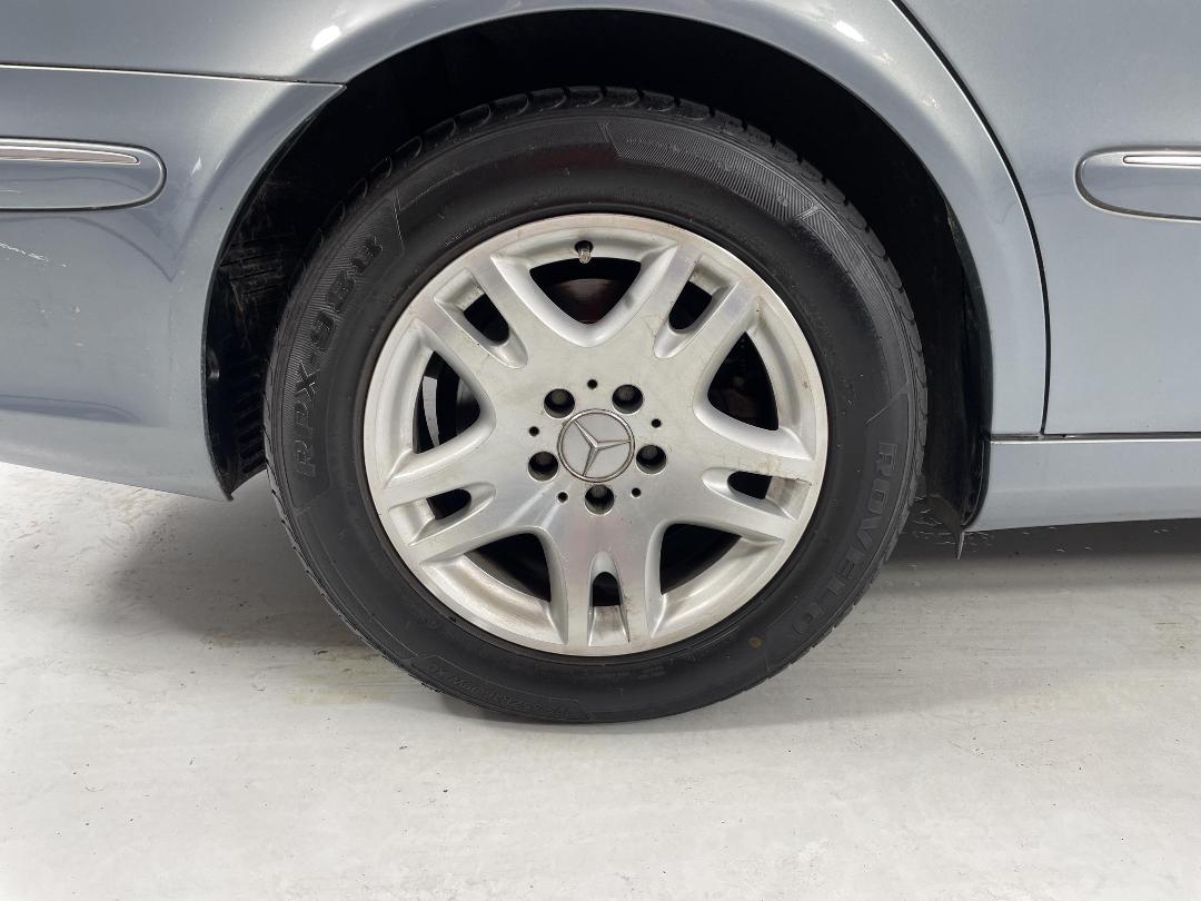 Photo '12' of Mercedes-Benz E-Class Photo '12' of Mercedes-Benz E-Class