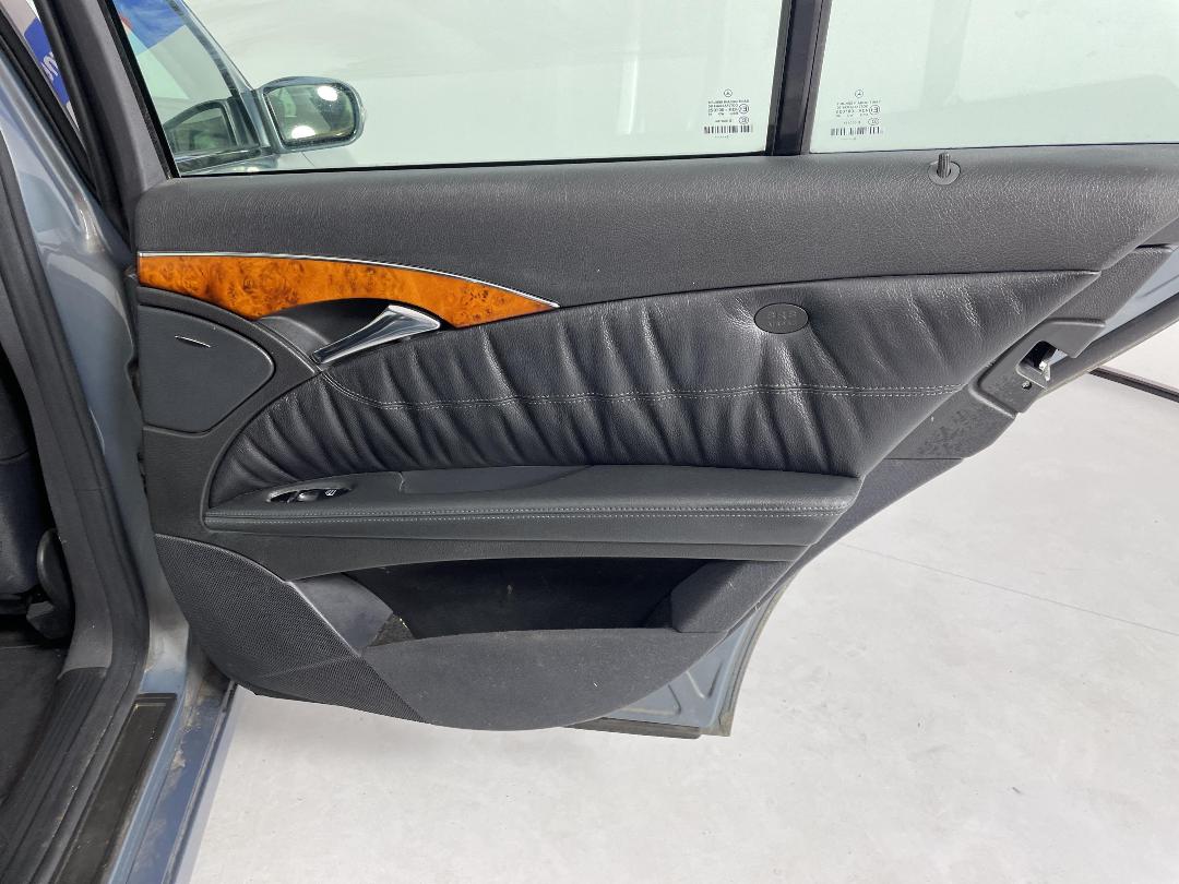 Photo '19' of Mercedes-Benz E-Class Photo '19' of Mercedes-Benz E-Class