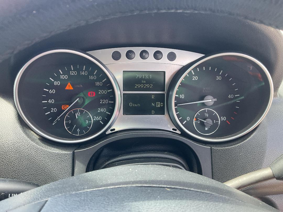 Photo '18' of Mercedes-Benz M-Class ML 320CDI