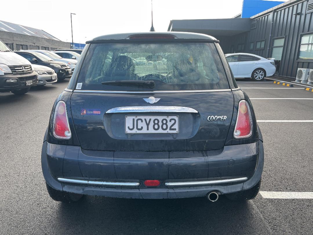 Photo '5' of Mini Cooper Photo '5' of Mini Cooper