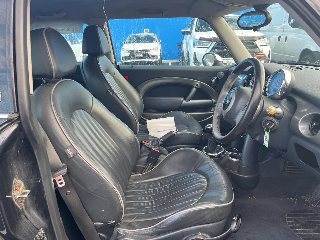 Photo '17' of Mini Cooper Photo '17' of Mini Cooper